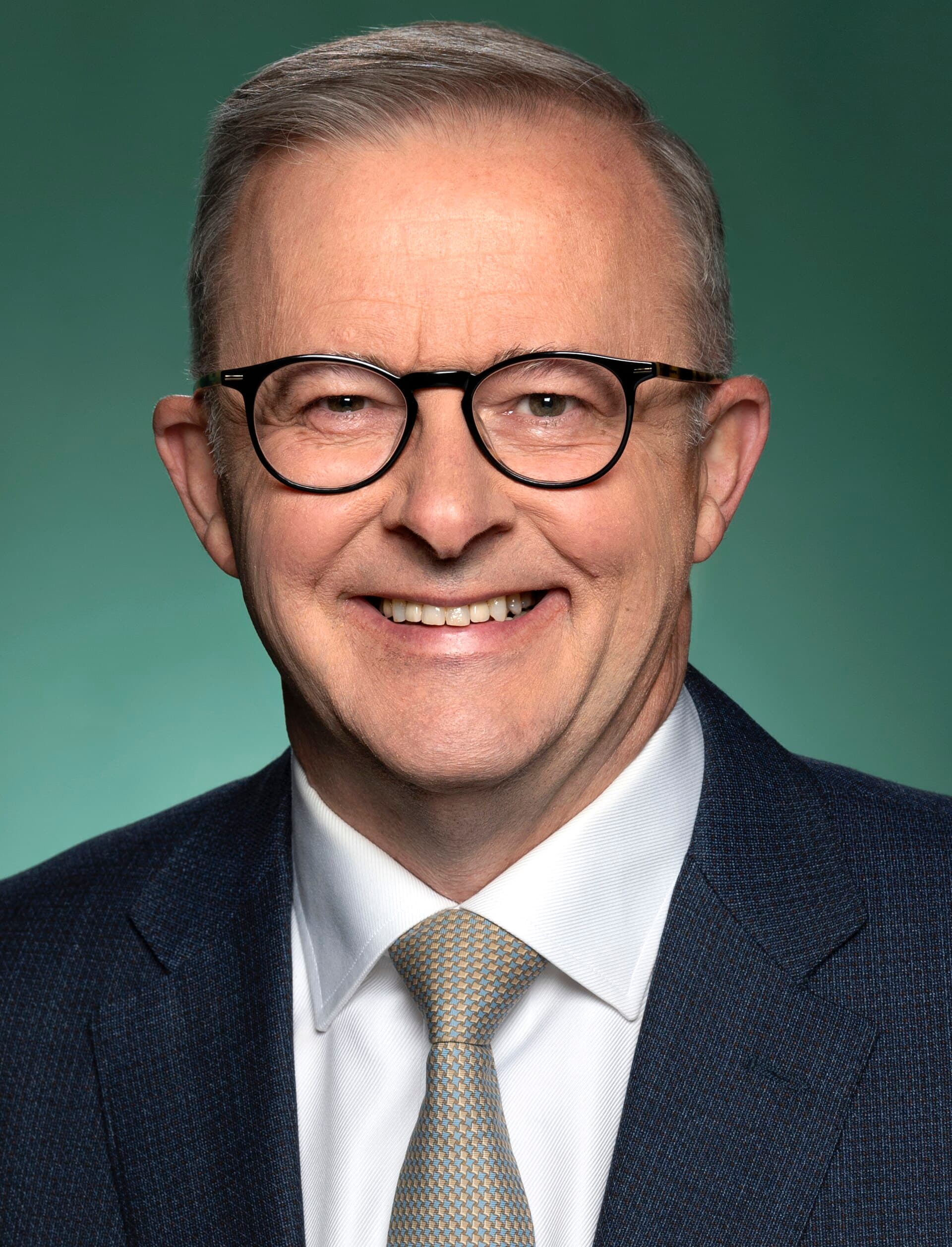Official portrait of Prime Minister Hon Anthony Albanese